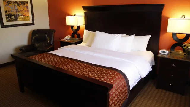 Ramada by Wyndham Viscount Suites Tucson East photo 5