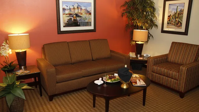 Ramada by Wyndham Viscount Suites Tucson East photo 9