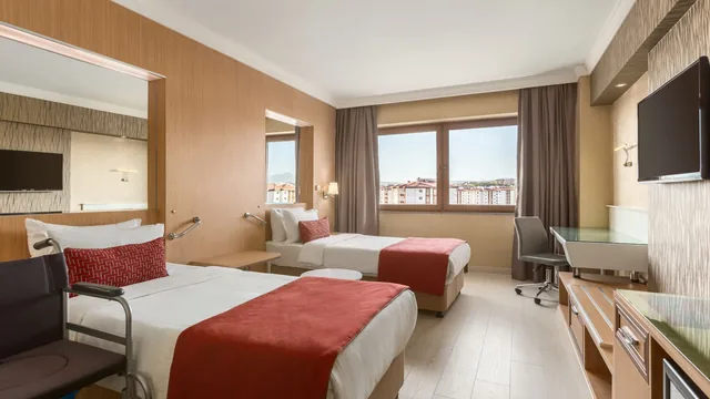 Ramada by Wyndham Usak photo 6