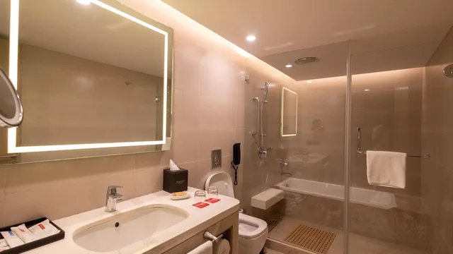 Ramada Plaza by Wyndham JHV Varanasi photo 2