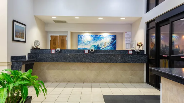 Ramada Plaza by Wyndham Virginia Beach Oceanfront photo 3