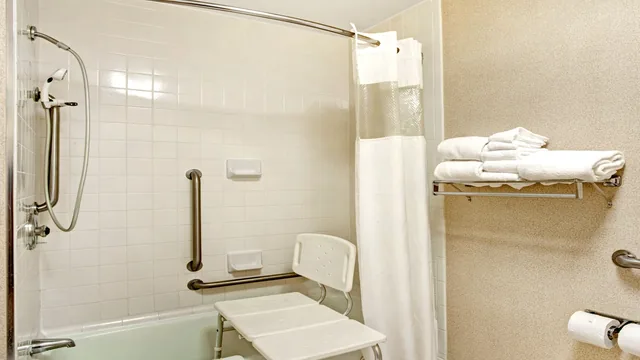 Ramada by Wyndham West Memphis photo 9