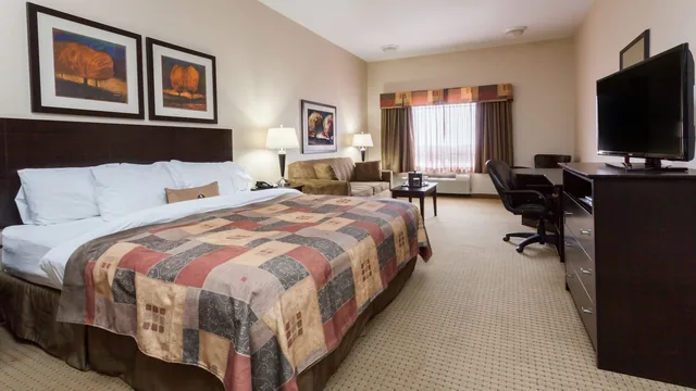 Ramada by Wyndham Westlock photo 1