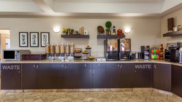 Ramada by Wyndham Westlock photo 5