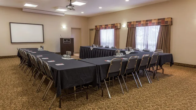 Ramada by Wyndham Westlock photo 8
