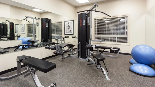 Ramada by Wyndham Weyburn photo 5
