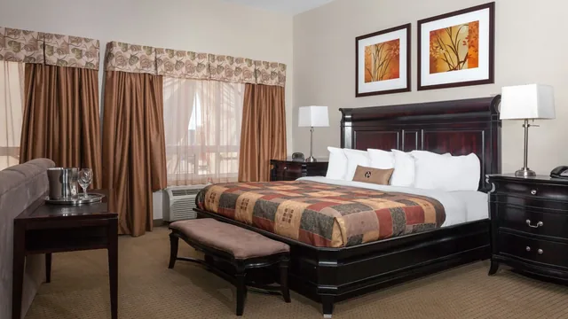 Ramada by Wyndham Weyburn photo 6