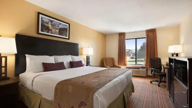 Ramada by Wyndham Wisconsin Dells photo 7