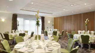 Ramada Plaza by Wyndham Wrexham
