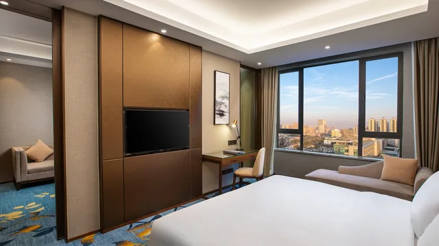 Ramada Encore by Wyndham Wuhan Caidian photo 2