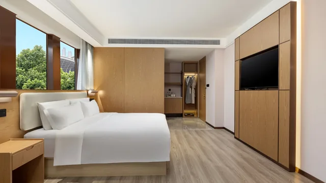 Ramada Encore by Wyndham Wuhan Station photo 1
