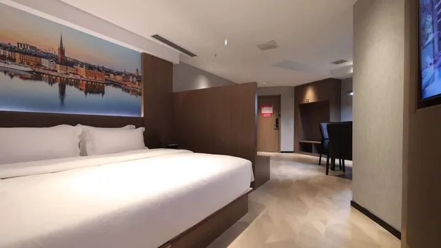 Ramada Encore by Wyndham Wuhan West photo 4