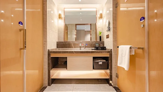 Ramada by Wyndham Wuhan North photo 9