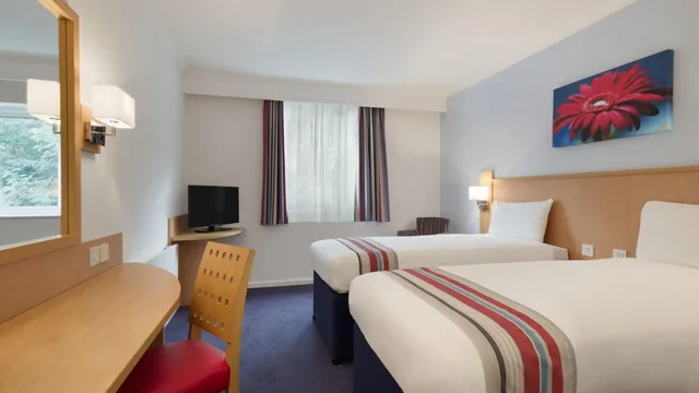 Ramada by Wyndham Wakefield photo 3