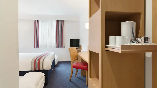 Ramada by Wyndham Wakefield photo 7