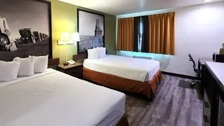 Super 8 by Wyndham Austin North/University Area