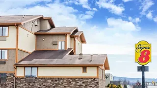 Super 8 by Wyndham Bedford