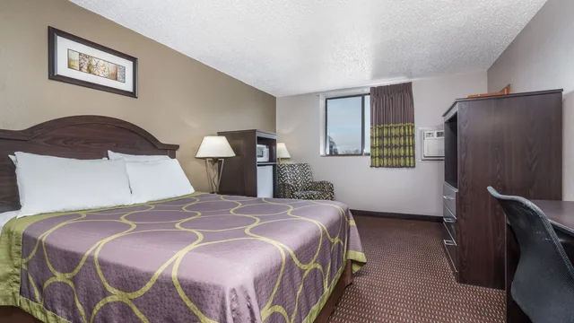 Super 8 by Wyndham Bismarck photo 6