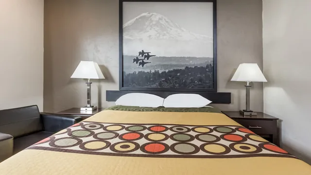 Super 8 by Wyndham Bremerton photo 10