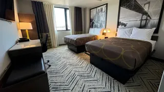 Super 8 by Wyndham Bronx Near Stadium