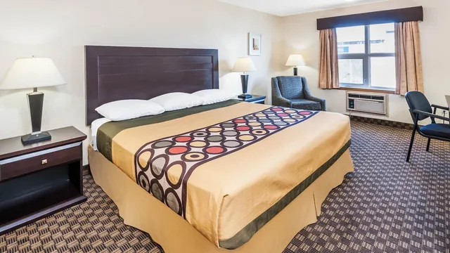 Super 8 by Wyndham Calgary/Airport photo 2
