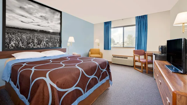 Super 8 by Wyndham Centerville photo 7