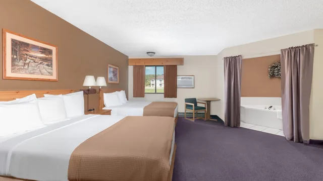 Super 8 by Wyndham Chamberlain SD photo 3