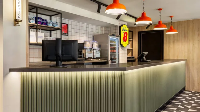 Super 8 by Wyndham Chester East photo 4