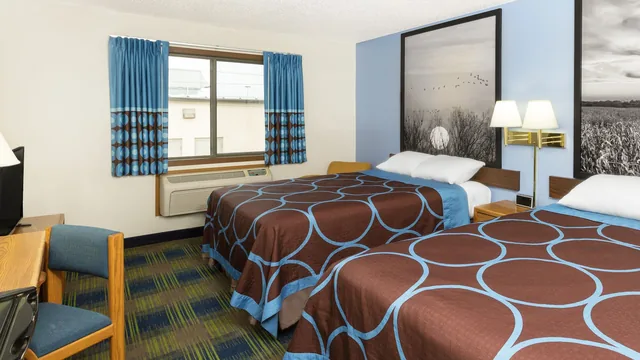 Super 8 by Wyndham Columbus photo 10