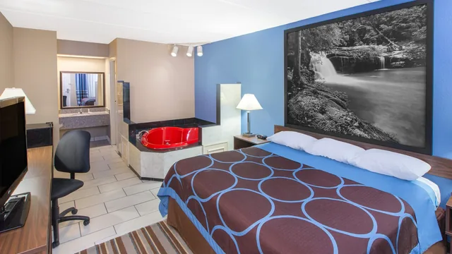 Super 8 by Wyndham Dothan photo 12