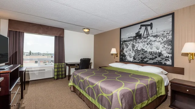 Super 8 by Wyndham Edson photo 5