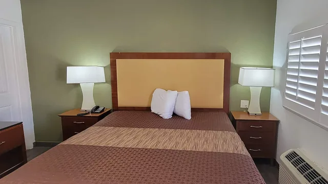 Super 8 by Wyndham El Centro North photo 4
