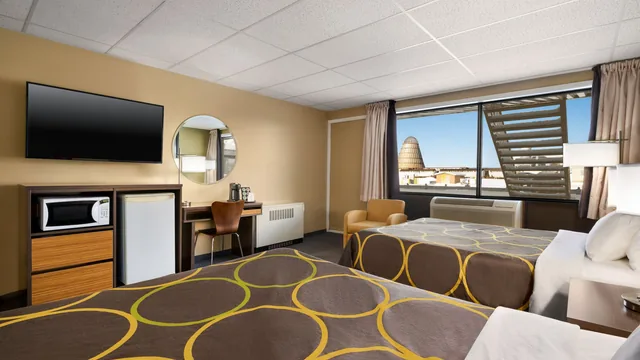 Super 8 by Wyndham Hearst ON photo 8