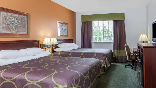 Super 8 by Wyndham Hillsboro TX photo 7
