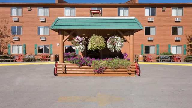 Super 8 by Wyndham Jackson Hole photo 1