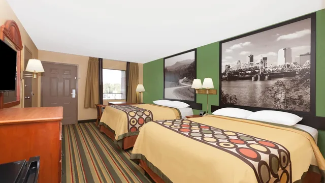 Super 8 by Wyndham Jacksonville AR photo 12