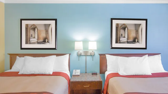 Super 8 by Wyndham Jasper photo 10