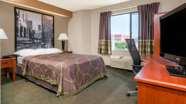 Super 8 by Wyndham Jasper photo 10
