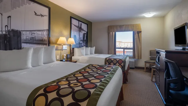 Super 8 by Wyndham Edmonton International Airport photo 7