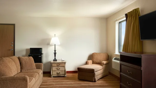 Super 8 by Wyndham Macon photo 4