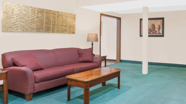 Super 8 by Wyndham Middletown photo 6