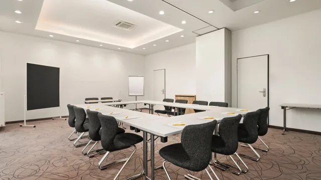 Super 8 by Wyndham Munich City North photo 6