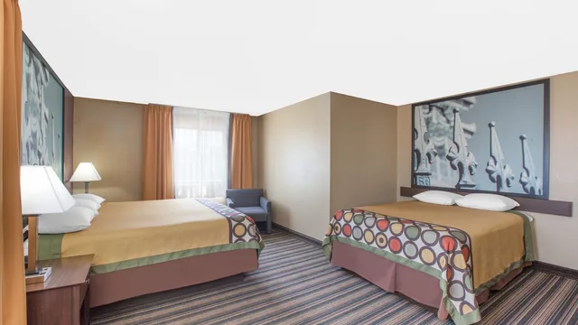Super 8 by Wyndham Natchitoches photo 9