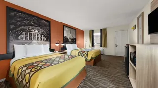 Super 8 by Wyndham New Orleans