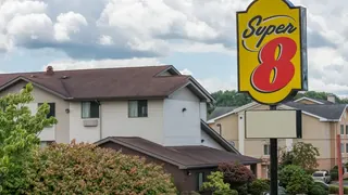Super 8 by Wyndham New Stanton