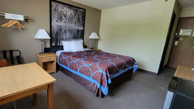 Super 8 by Wyndham Park Rapids photo 5