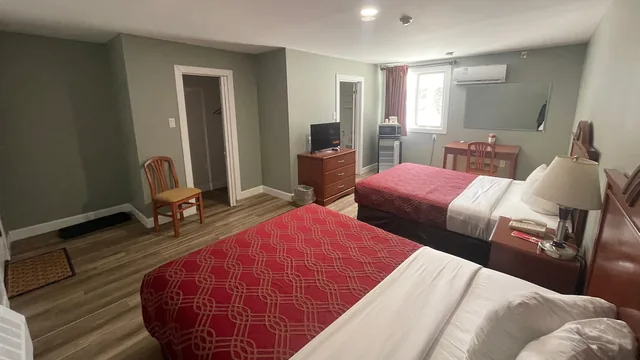 Super 8 by Wyndham Pembroke photo 4
