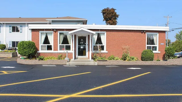 Super 8 by Wyndham Pembroke photo 8