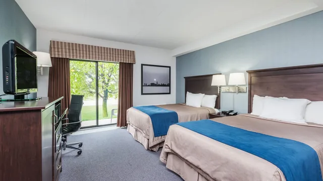 Super 8 by Wyndham Port Elgin photo 5