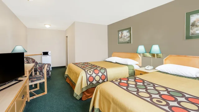 Super 8 by Wyndham Quesnel BC photo 5
